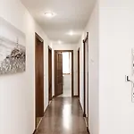200 Mt Dal Centro La Piazzetta 公寓 瓦拉泽