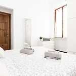 200 Mt Dal Centro La Piazzetta