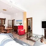 200 Mt Dal Centro La Piazzetta * 瓦拉泽