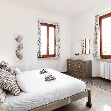 200 Mt Dal Centro La Piazzetta Apartment Varraze