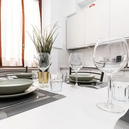 Apartment 200 Mt Dal Centro La Piazzetta