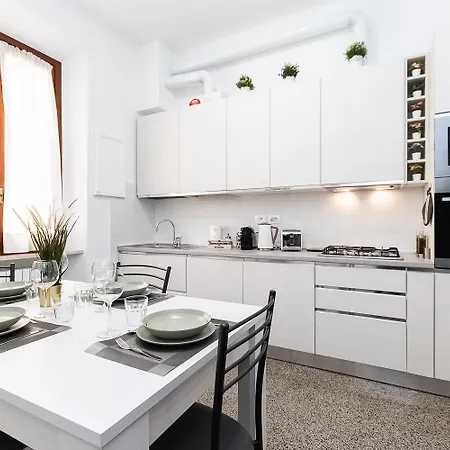 200 Mt Dal Centro La Piazzetta