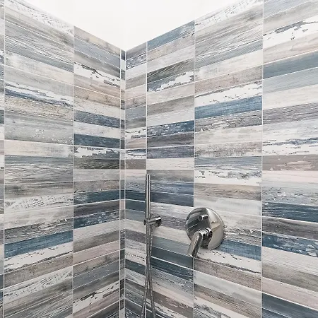 200 Mt Dal Centro La Piazzetta Apartamento