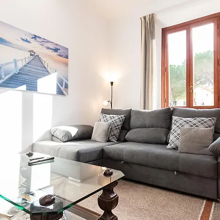 Apartment 200 Mt Dal Centro La Piazzetta *