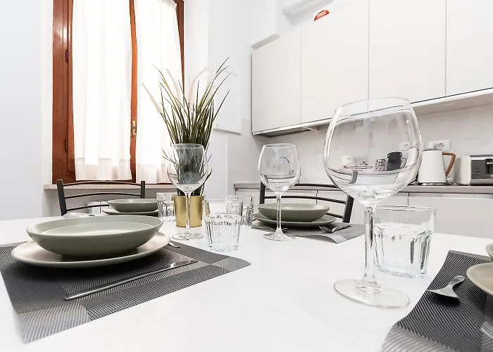 Apartamento 200 Mt Dal Centro La Piazzetta