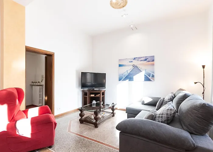 Apartamento 200 Mt Dal Centro La Piazzetta